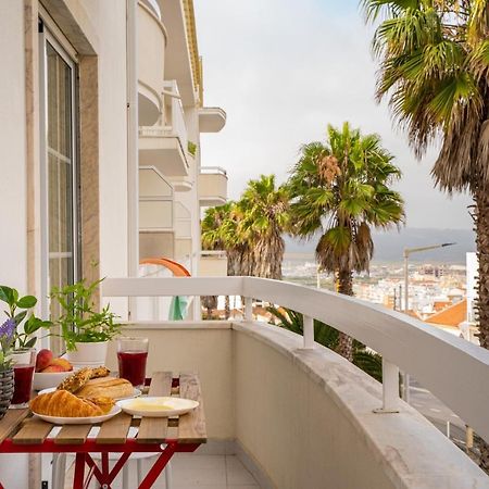 Paz & Amor Flat Nazare - Peace & Love Exterior photo